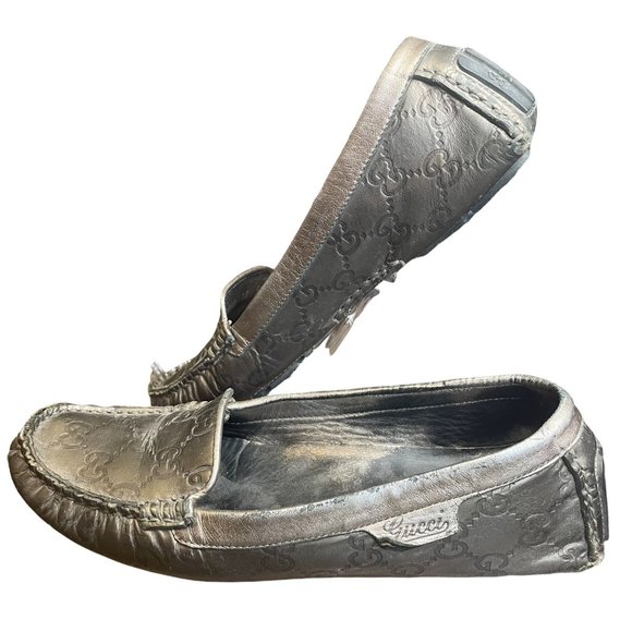 Gucci Silver Embossed Logo Driving Moccasin Size 7 - Picture 3 of 10